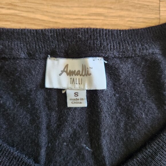 Amalli Talli Small Tall Black V Neck Sweater - Picture 3 of 3